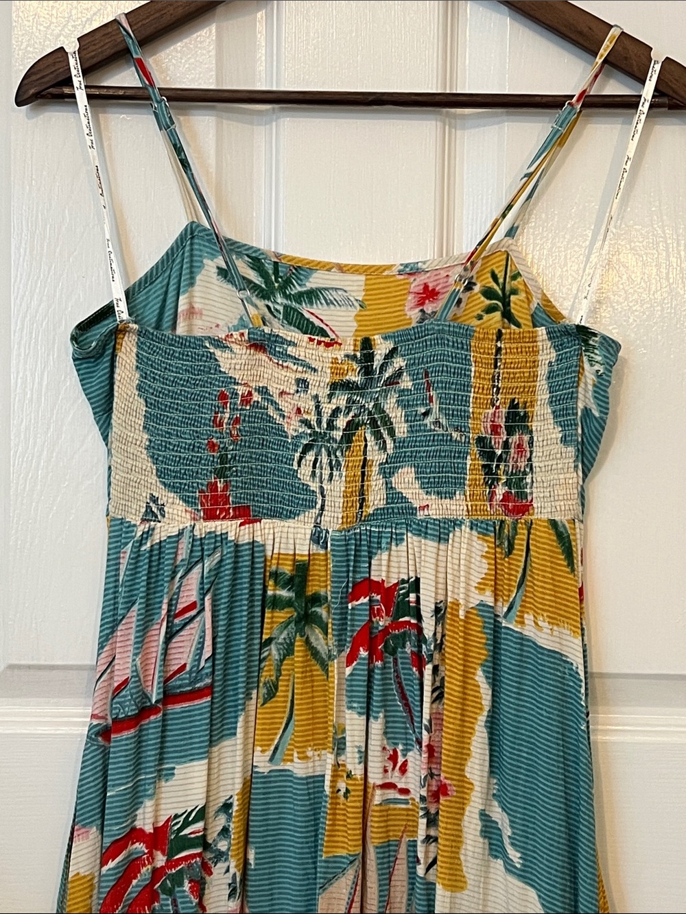 True Destinations Tropical Print Maxi Dress in Teal and Multicolor - Picture 3 of 9